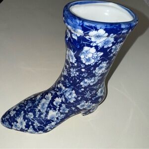 Vintage Floral Blue Porcelain Heeled Boot Vase